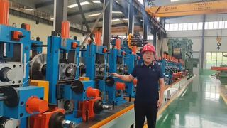 ERW Tube Mill Μηχανή συγκολλημένων σωλήνων υψηλής συχνότητας για παραγωγή τετραγωνικών ορθογώνιων στρογγυλών σωλήνων