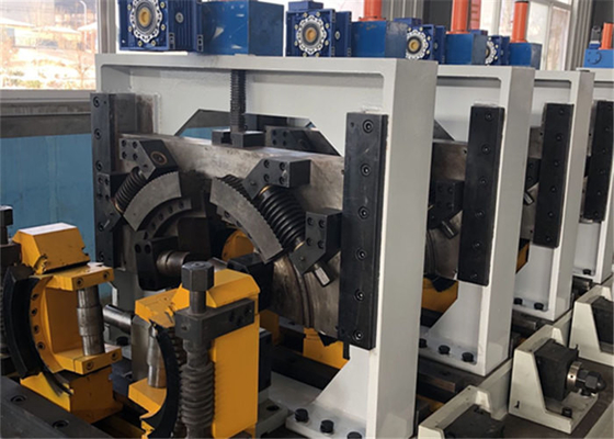 Σιδηροτροφείο για σωλήνες ακριβείας Anodizing Roll Forming Tube Mill For Furniture Od 32mm-89mm