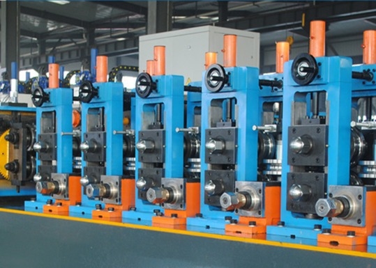 Ρυθμιζόμενο μέγεθος 20X20mm-60X60mm Carbon Steel Pipe Making Machine Square Tube Mill