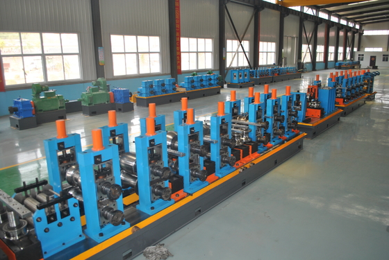 Υψηλής ακρίβειας SS Tube Mill Machine Milling Saw Steel Pipe Production Line