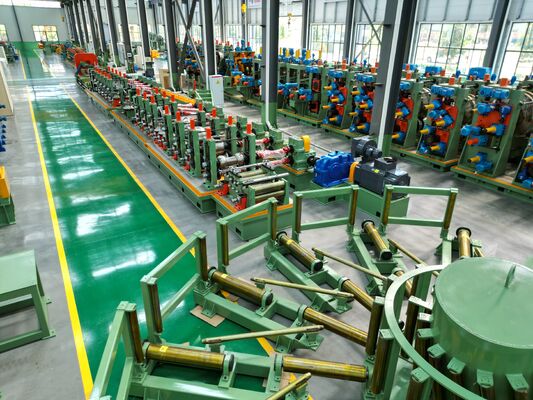 Μονάδα σωλήνων ERW 273mm με οριζόντιο συσσωρευτή